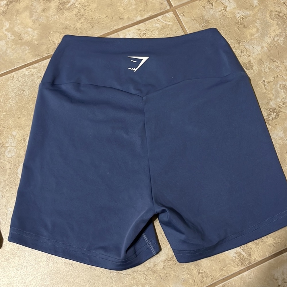 GYMSHARK TRAINING SHORTS